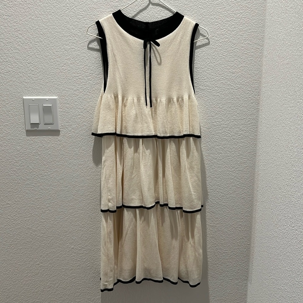 Zara Ruffled Dress with Bow - Picture 2 of 10